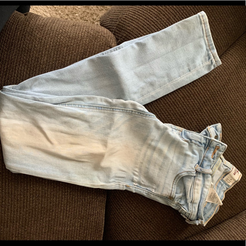 Hollister jeans